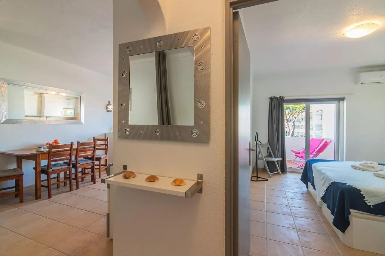 Vilamoura Cosy 2 With Pool By Homing 0*,